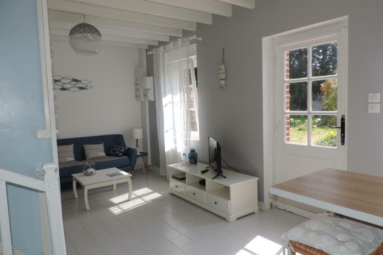 Belval Cottages Benouville  ภายนอก รูปภาพ