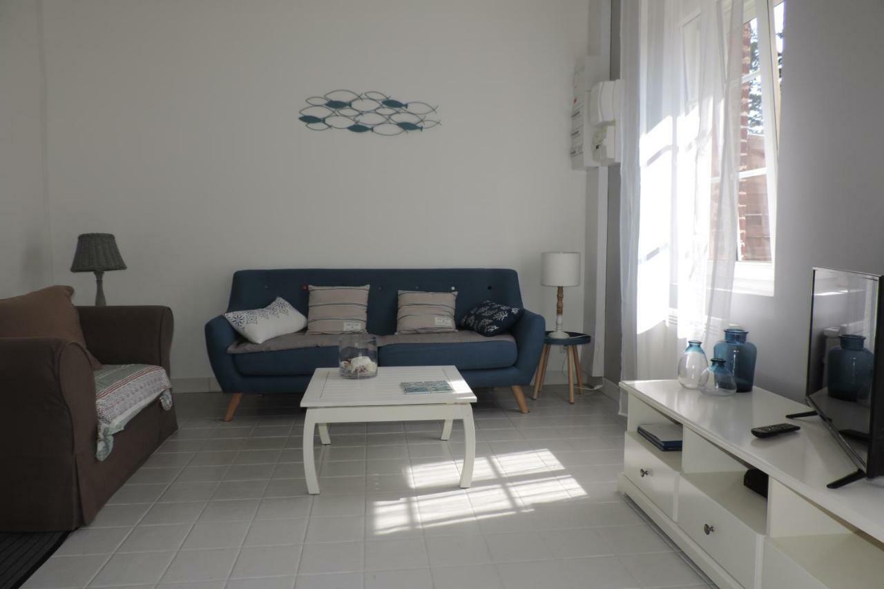 Belval Cottages Benouville  ภายนอก รูปภาพ